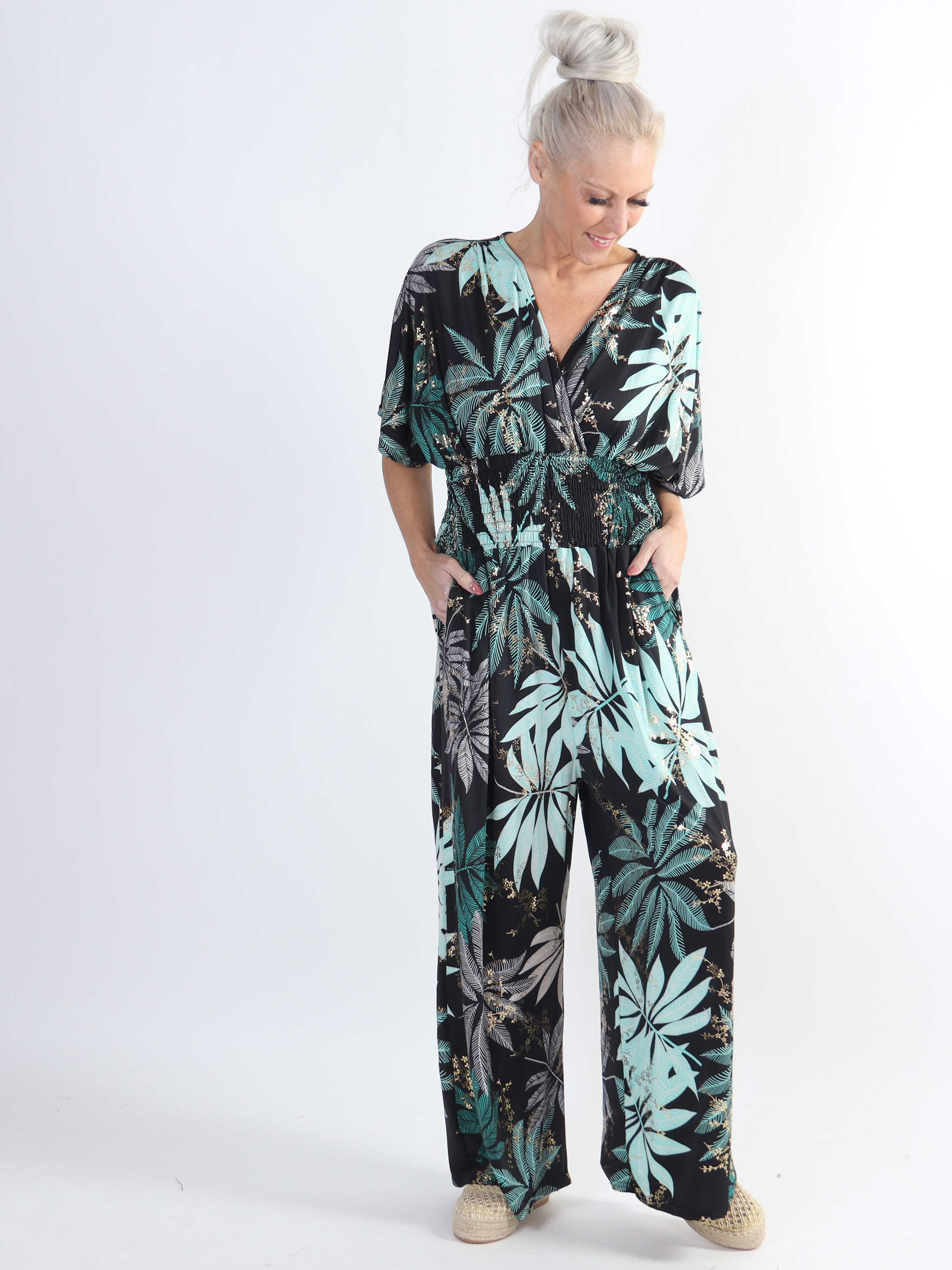 Pams Multi Leaf Jumpsuit - Jumpsuit med resår och bladmönster i stora storlekar - Green